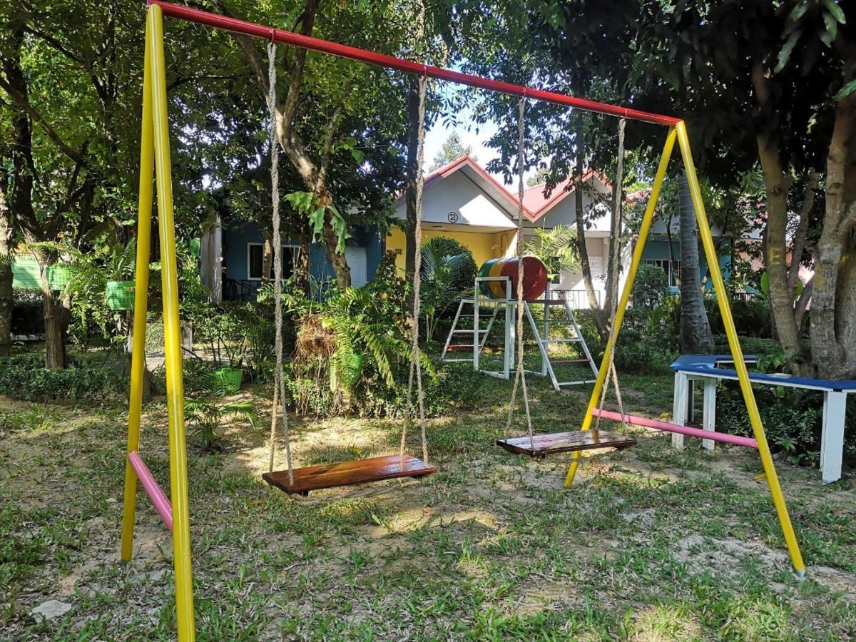 珠穆朗玛峰度假村 湄南海滩 外观 照片